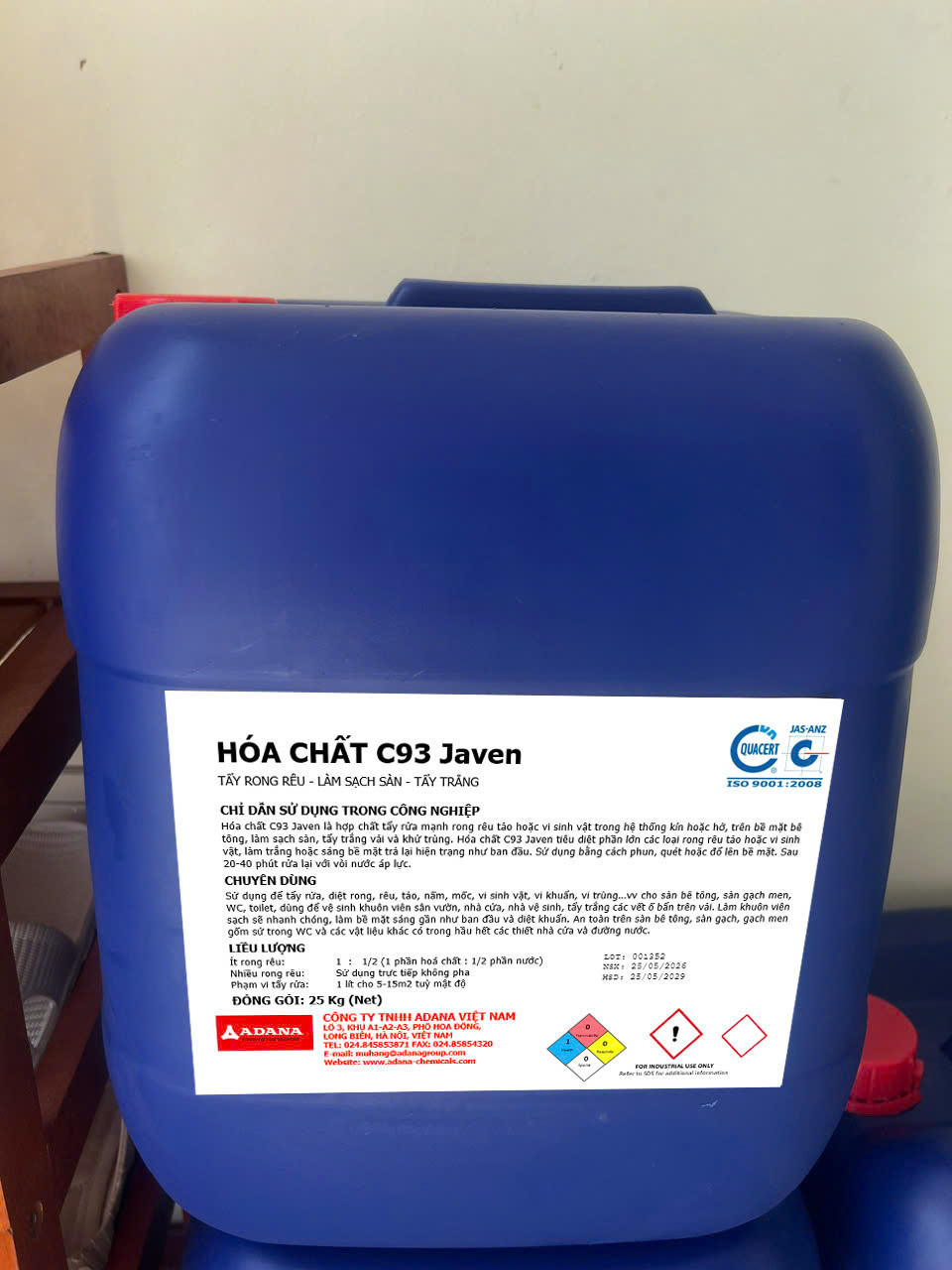 Hóa Chất Tẩy Rong Rêu Đường Bê Tông